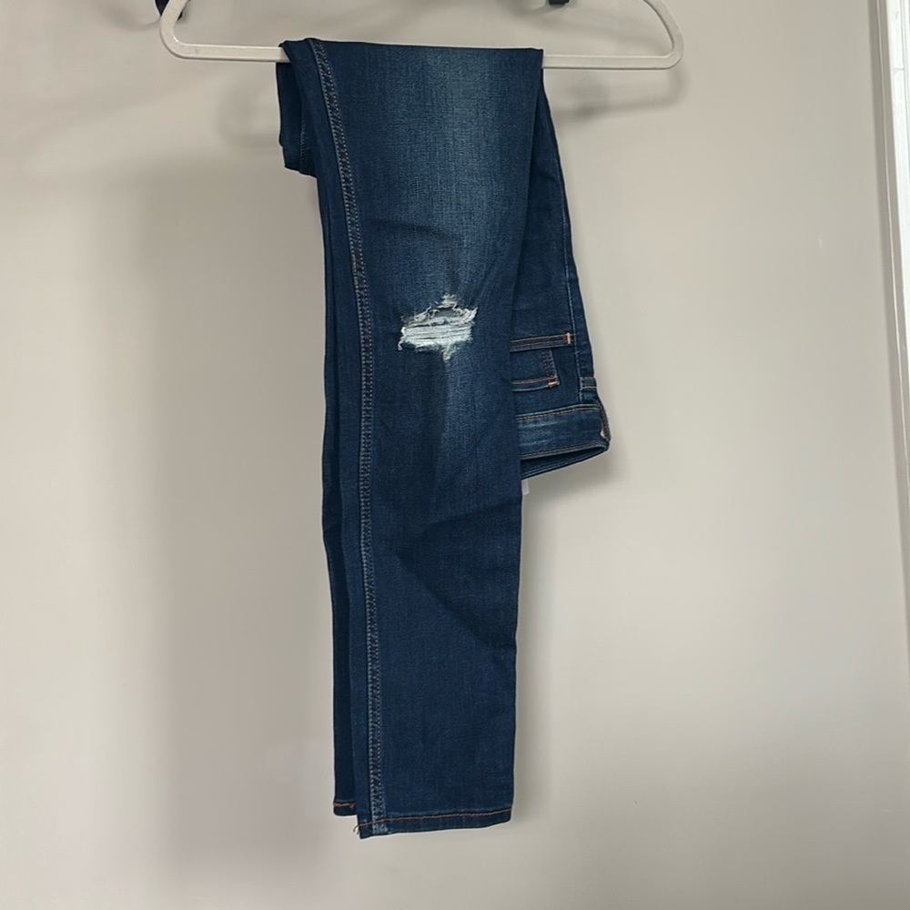 Women’s 5R (W: 27 L:30) high rise super skinny Holister jeans